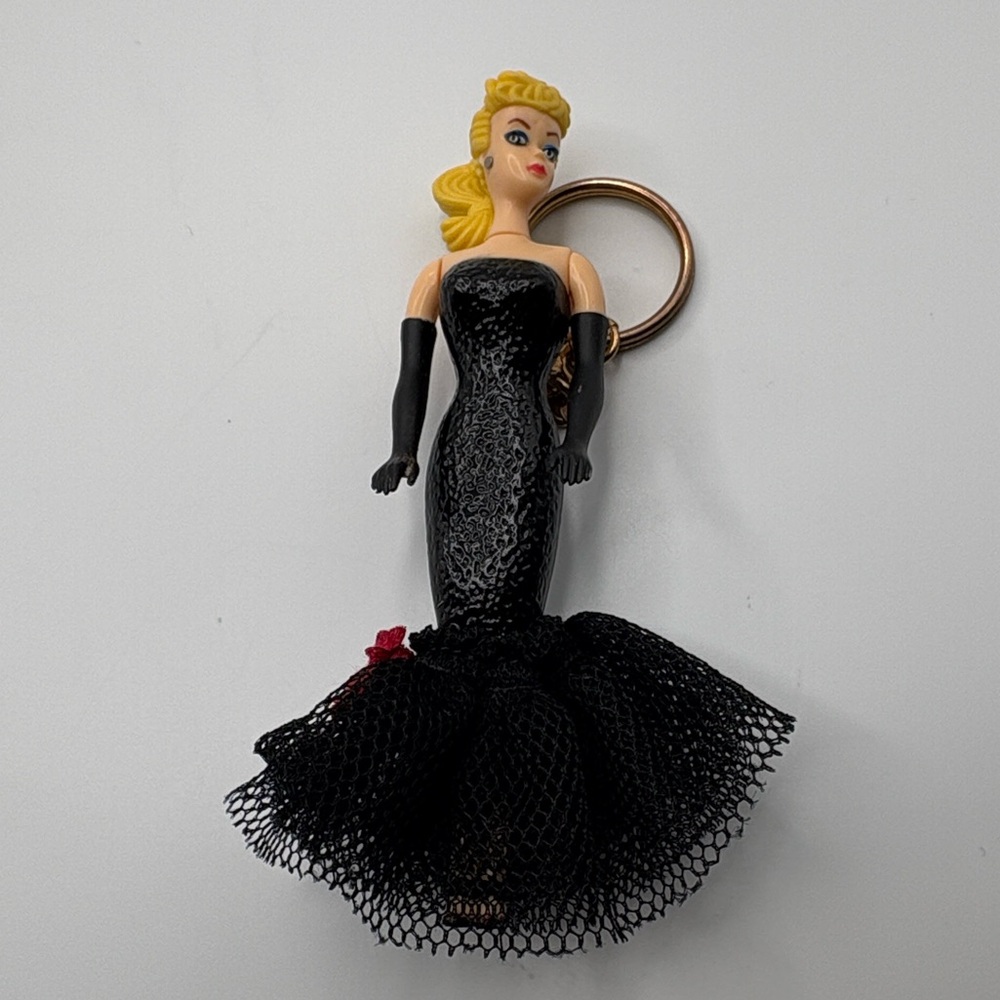 Lot 2 VTG 90’s Blonde Barbie Christmas pin and Black evening Gown Doll Key Chain - Picture 3 of 15